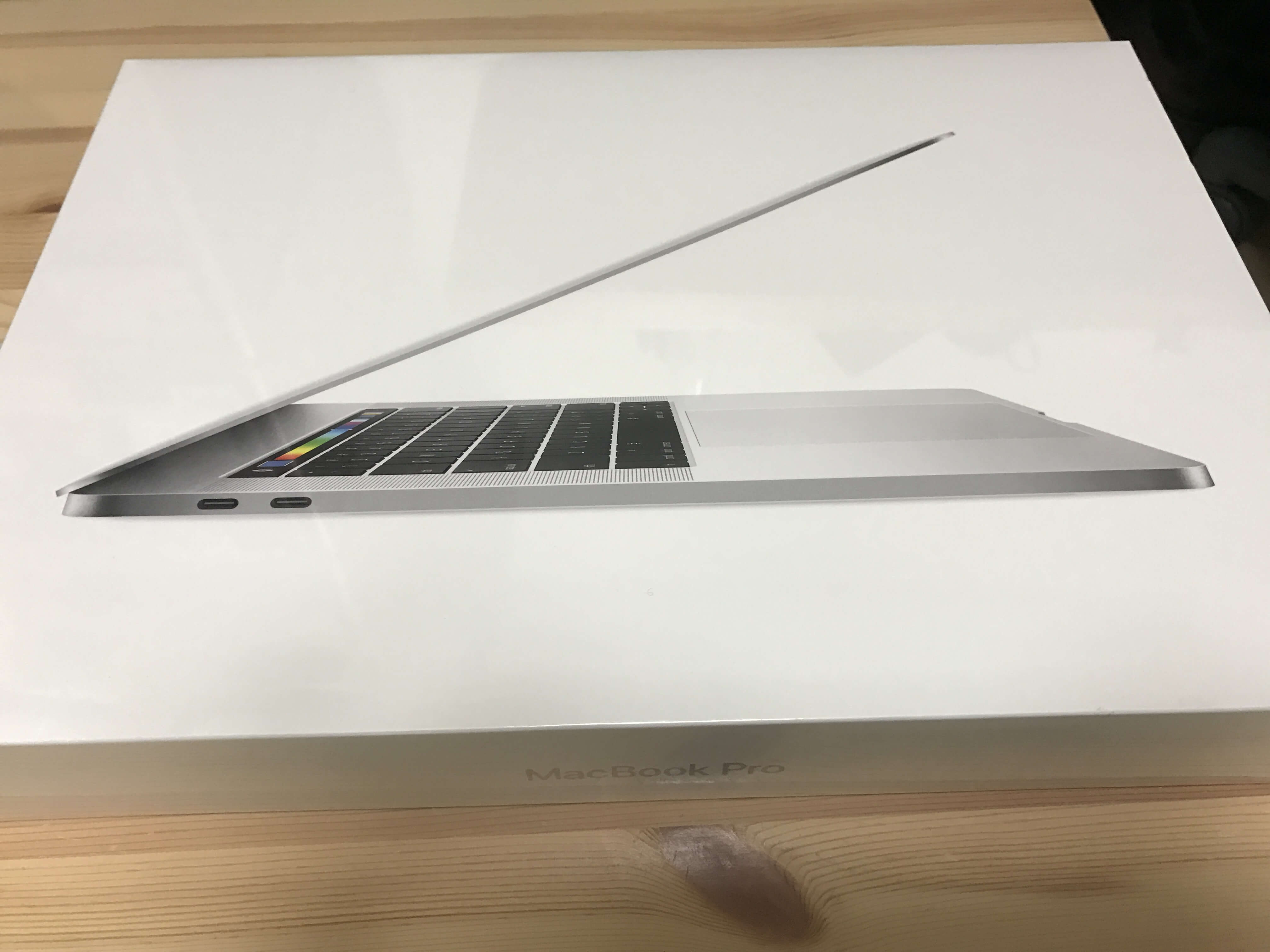 新型MacBook Pro 15インチ 2016レビュー！開封・使い心地全てまとめ 
